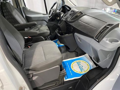 Used 2019 Ford Transit 250 130 Low Roof w/ Exterior Upgrade Package RWD image 20