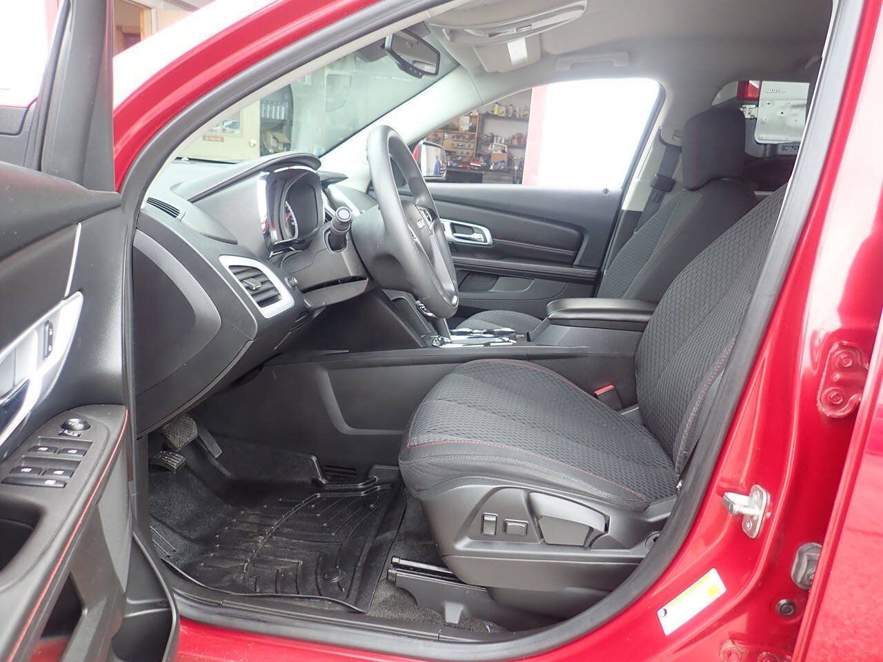 Used 2015 GMC Terrain SLE AWD/4WD image 8
