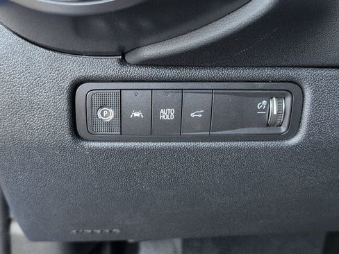 New 2026 Chevrolet Equinox EV RS image 18