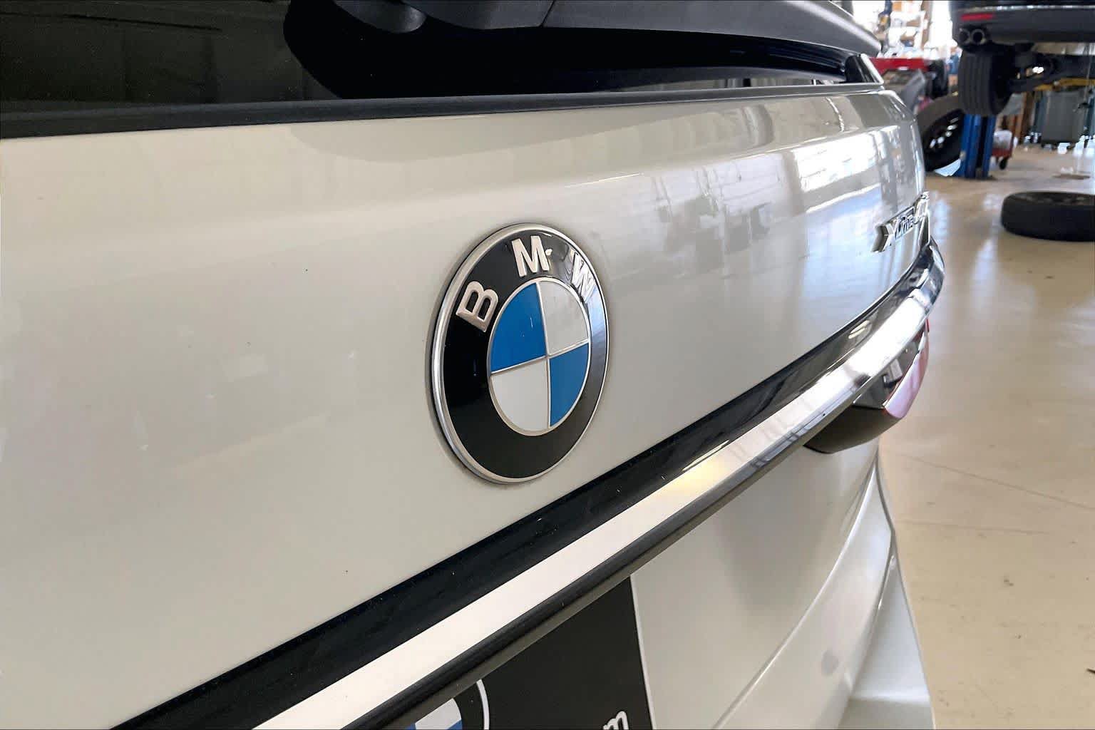 Used 2026 BMW X7 xDrive40i AWD/4WD image 31