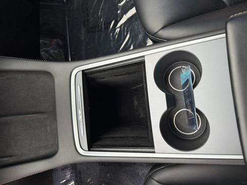 Used 2023 Tesla Model Y Long Range AWD/4WD image 21