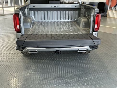 Used 2026 GMC Sierra 1500 SLT w/ SLT Premium Package image 12