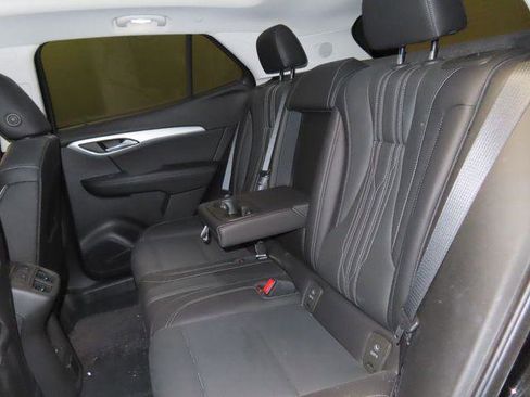 Used 2024 Buick Envision Avenir AWD/4WD image 45