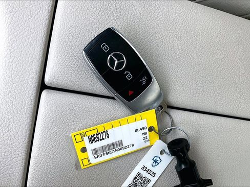 Used 2022 Mercedes-Benz GLS 450 4MATIC image 15