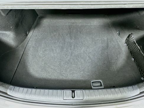 Used 2025 Genesis G70 2.5T RWD image 28