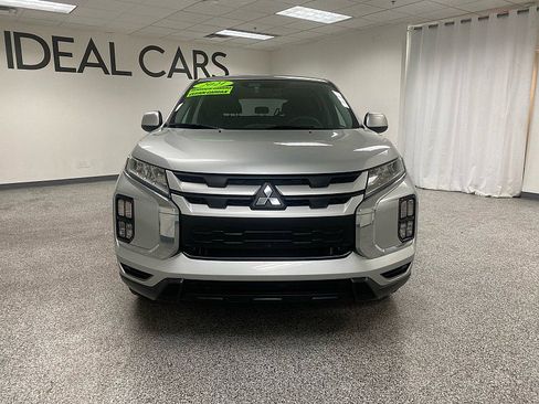 Used 2021 Mitsubishi Outlander Sport LE image 2