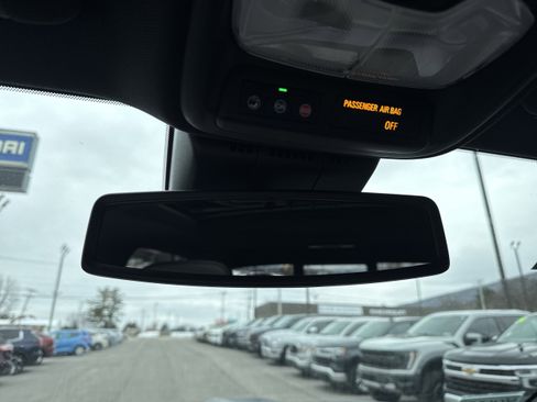 New 2026 Chevrolet Colorado ZR2 w/ Off-Road Front Bumper Package image 27