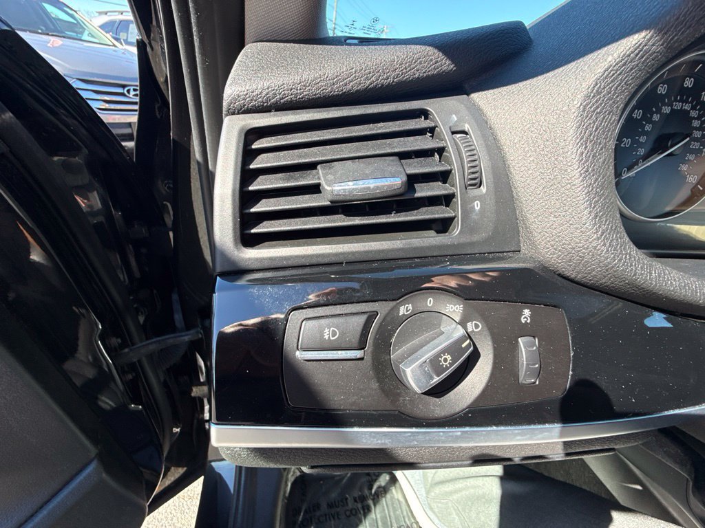 Used 2017 BMW X3 xDrive28i AWD/4WD image 18