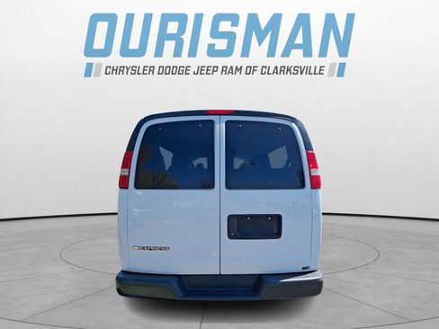 Used 2020 Chevrolet Express 3500 LS image 5