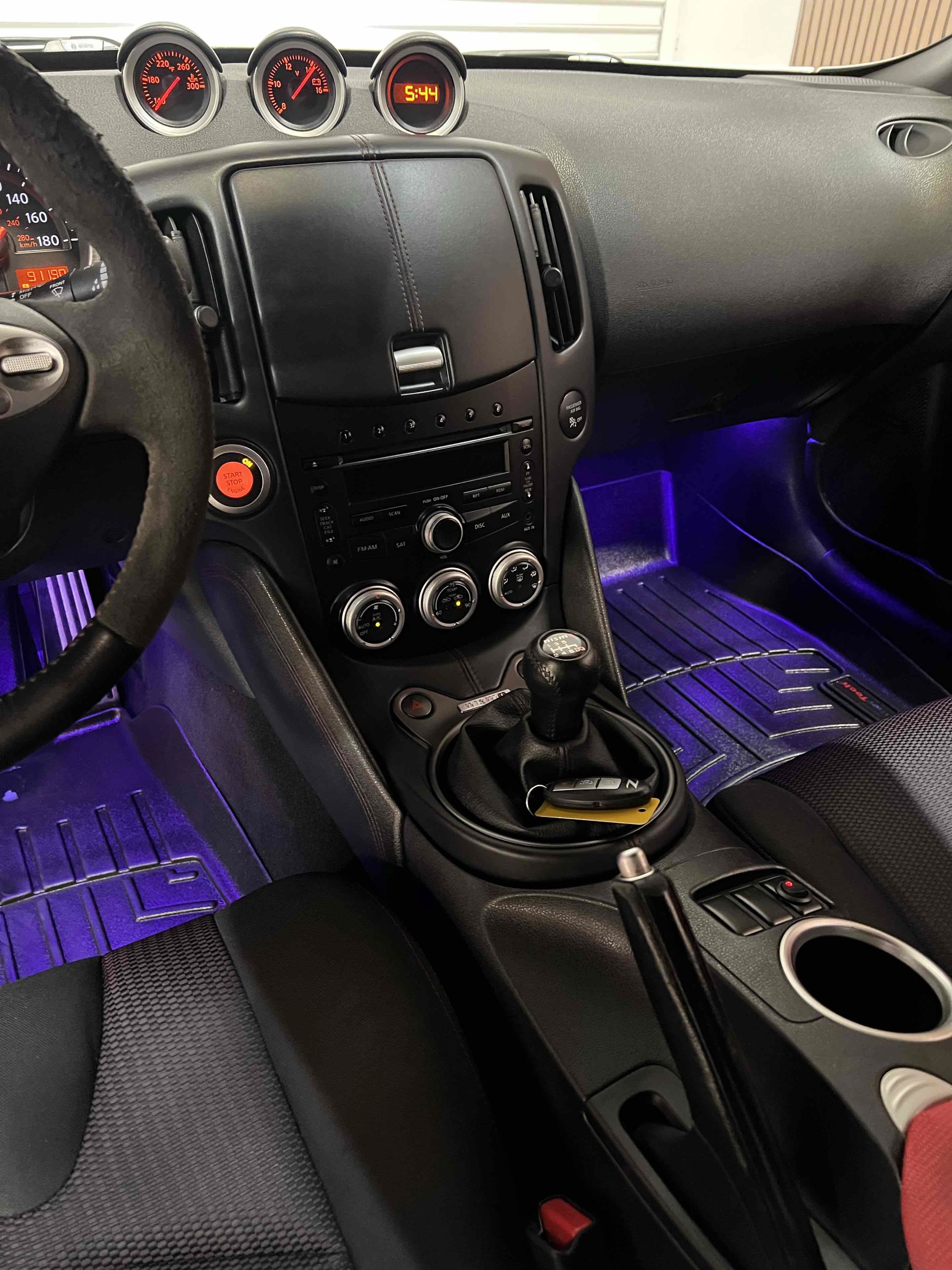 Used 2014 Nissan 370Z NISMO w/ Bose Package RWD image 83