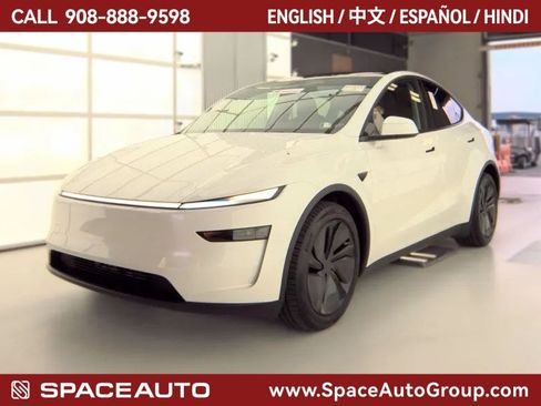 Used 2026 Tesla Model Y AWD image 1