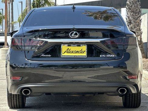 Used 2015 Lexus ES 350 w/ Premium Package FWD image 5