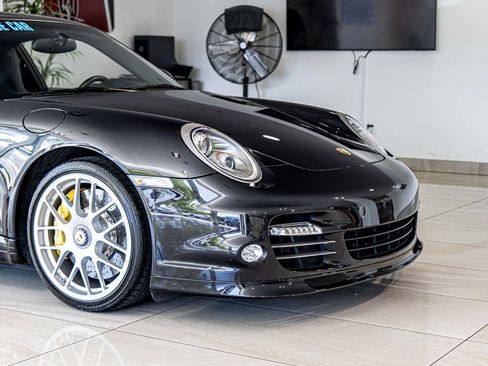 Used 2011 Porsche 911 Turbo S AWD/4WD image 3