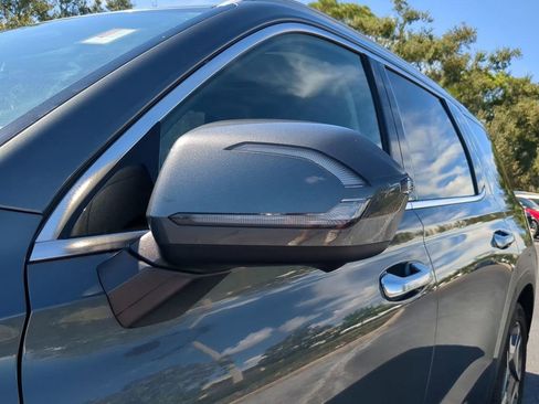 Used 2023 Hyundai Palisade Limited image 12