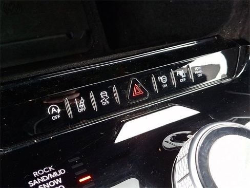 Used 2024 Jeep Wagoneer 4WD w/ Convenience Group I image 27