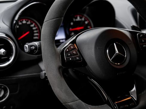 Used 2018 Mercedes-Benz AMG GT R image 18