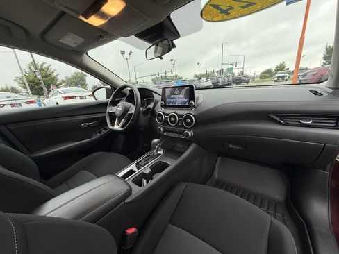 Used 2024 Nissan Sentra SV FWD image 23