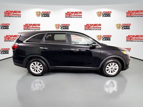 Used 2019 Kia Sorento L image 15