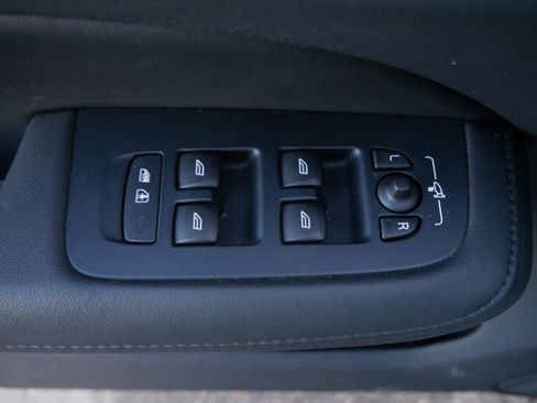 Used 2024 Volvo V60 B5 Cross Country Plus w/ Protection Package Premier image 14