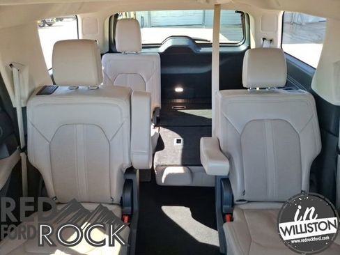 Used 2024 Ford Expedition Limited AWD/4WD image 22