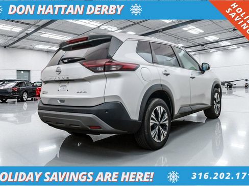 Used 2022 Nissan Rogue SV image 30
