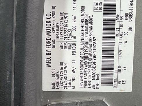 Used 2015 Ford Transit Connect XLT image 20