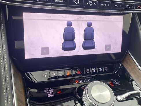 New 2024 Jeep Grand Wagoneer Series I w/ HD Trailer Tow Package image 23