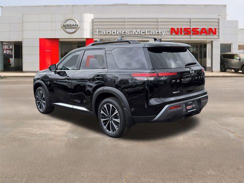 New 2026 Nissan Pathfinder Platinum w/ Cargo Package image 5