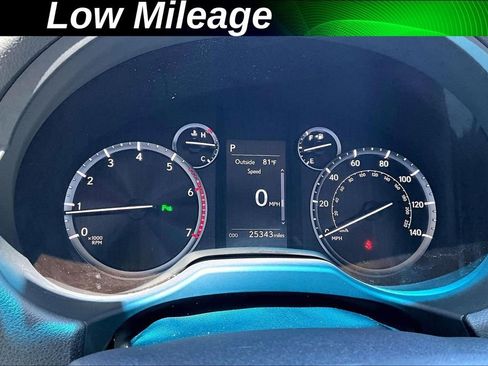 Used 2023 Lexus GX 460 Premium w/ Accessory Package AWD/4WD image 2