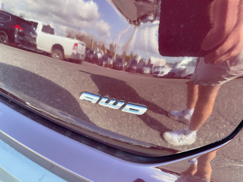 Used 2021 Ford Edge Titanium AWD/4WD image 10