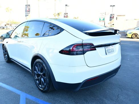 Used 2023 Tesla Model X AWD/4WD image 5