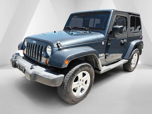 Used 2007 Jeep Wrangler Sahara w/ Trailer Tow Group AWD/4WD image 3