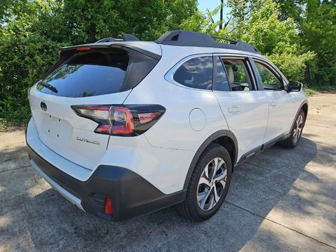 Used 2022 Subaru Outback Limited AWD/4WD image 3