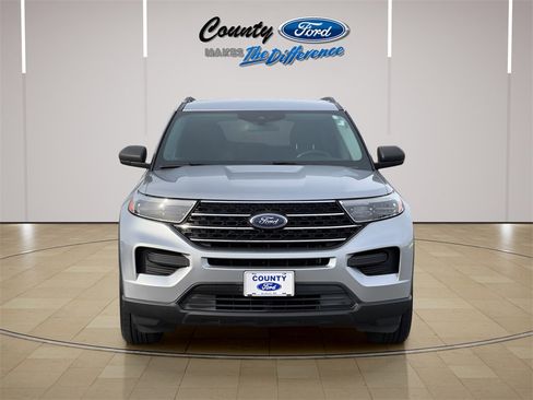 Used 2021 Ford Explorer XLT w/ Class III Trailer Tow Package image 5