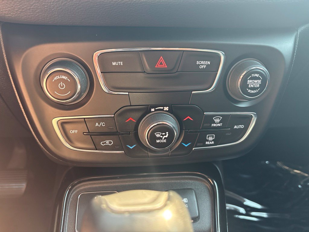 Used 2018 Jeep Compass Limited FWD image 18