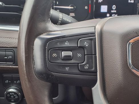 Used 2021 GMC Yukon XL Denali AWD/4WD image 15