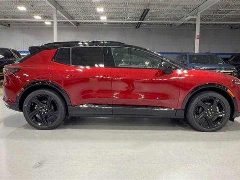 New 2026 Chevrolet Equinox EV RS image 3