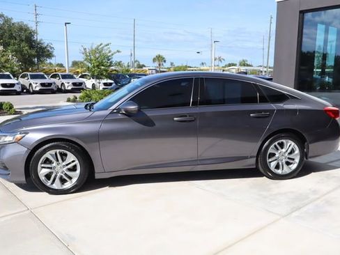 Used 2018 Honda Accord LX image 7