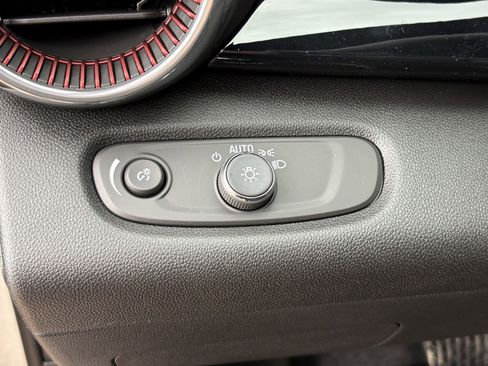 New 2026 Chevrolet Trax RS w/ Sunroof Package image 21