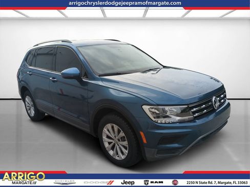 Used 2018 Volkswagen Tiguan S FWD image 1