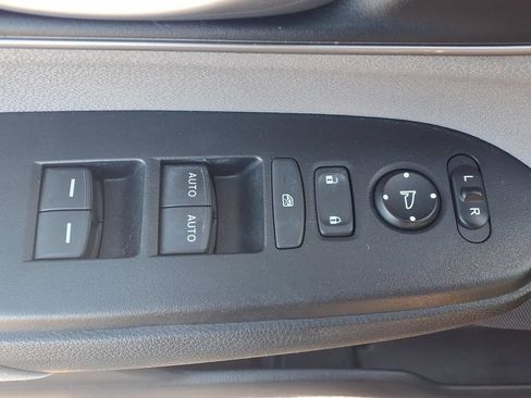 Used 2021 Honda CR-V EX image 10