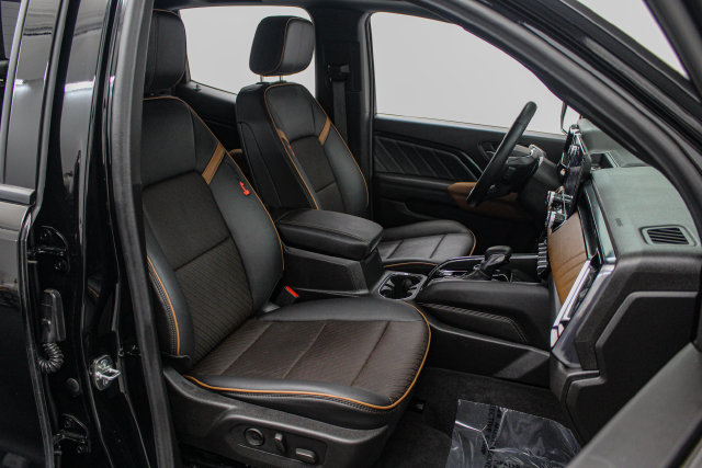 Used 2026 GMC Canyon AT4 w/ Technology Plus Package AWD/4WD image 19