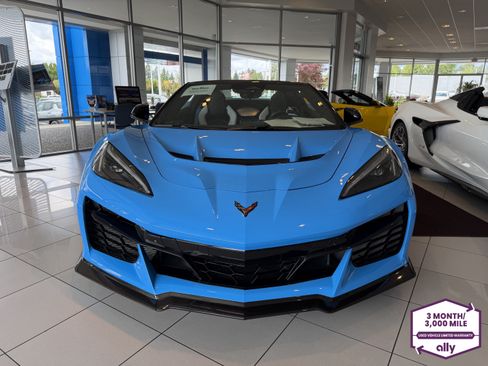 Used 2025 Chevrolet Corvette ZR1 RWD image 7