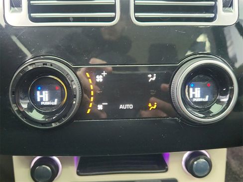 Used 2019 Land Rover Range Rover Supercharged image 44