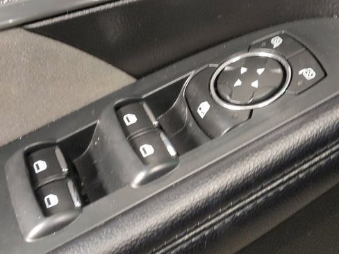 Used 2017 Ford Explorer XLT w/ Equipment Group 202A image 27