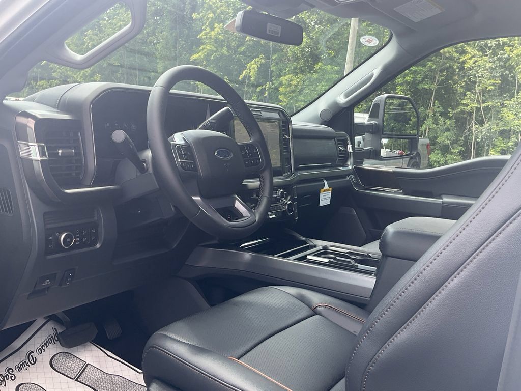 New 2026 Ford F250 Lariat w/ Black Appearance Package AWD/4WD image 15