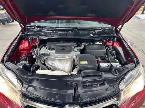Used 2017 Toyota Camry SE FWD image 33