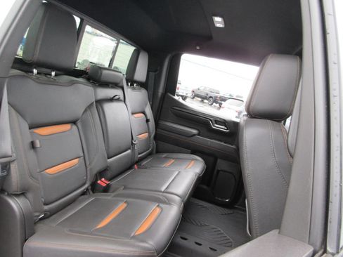 Certified 2022 GMC Sierra 1500 AT4 w/ AT4 Preferred Package AWD/4WD image 23