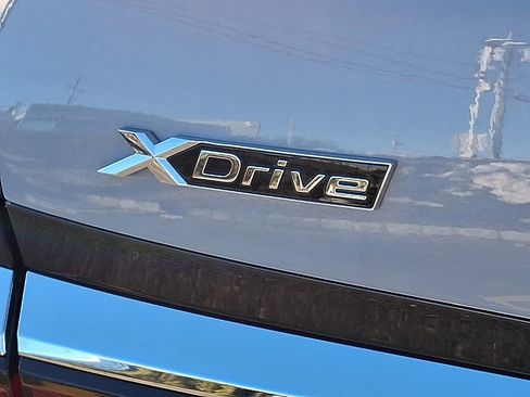 Used 2025 BMW 740i xDrive 740i xDrive w/ Premium Package image 28