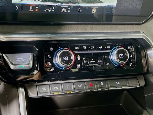 Used 2025 GMC Sierra 1500 Denali image 15